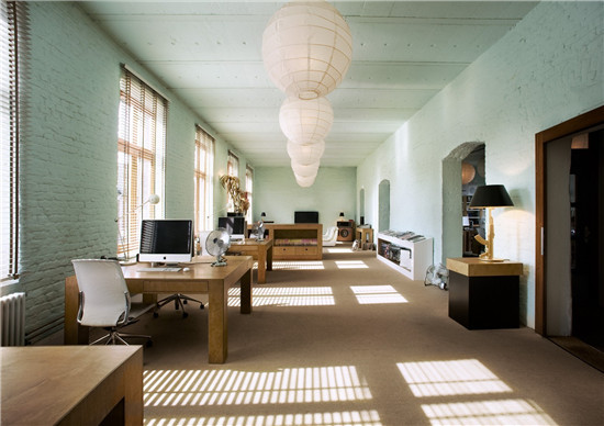 创意型办公区装修效果图